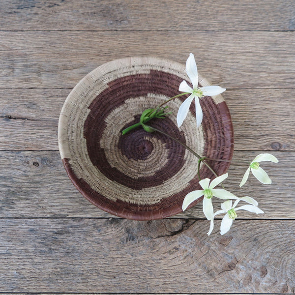 palm leaf antique Botswana basket - FOUND&MADE  palm leaf antique Botswana basket - FOUND&MADE